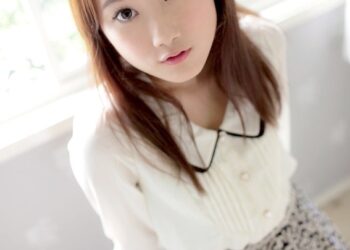 Miyazaki aya 2359 002.jpg