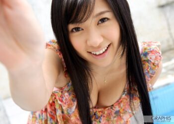 Ogura nana 3567 001.jpg