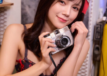7b19baf616819aaf0e9d9ff249a23b40